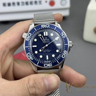 Omega Seamaster Diver 300M James Bond 60th anniversary 210.30.42.20.03.002 42mm product view super clone watch