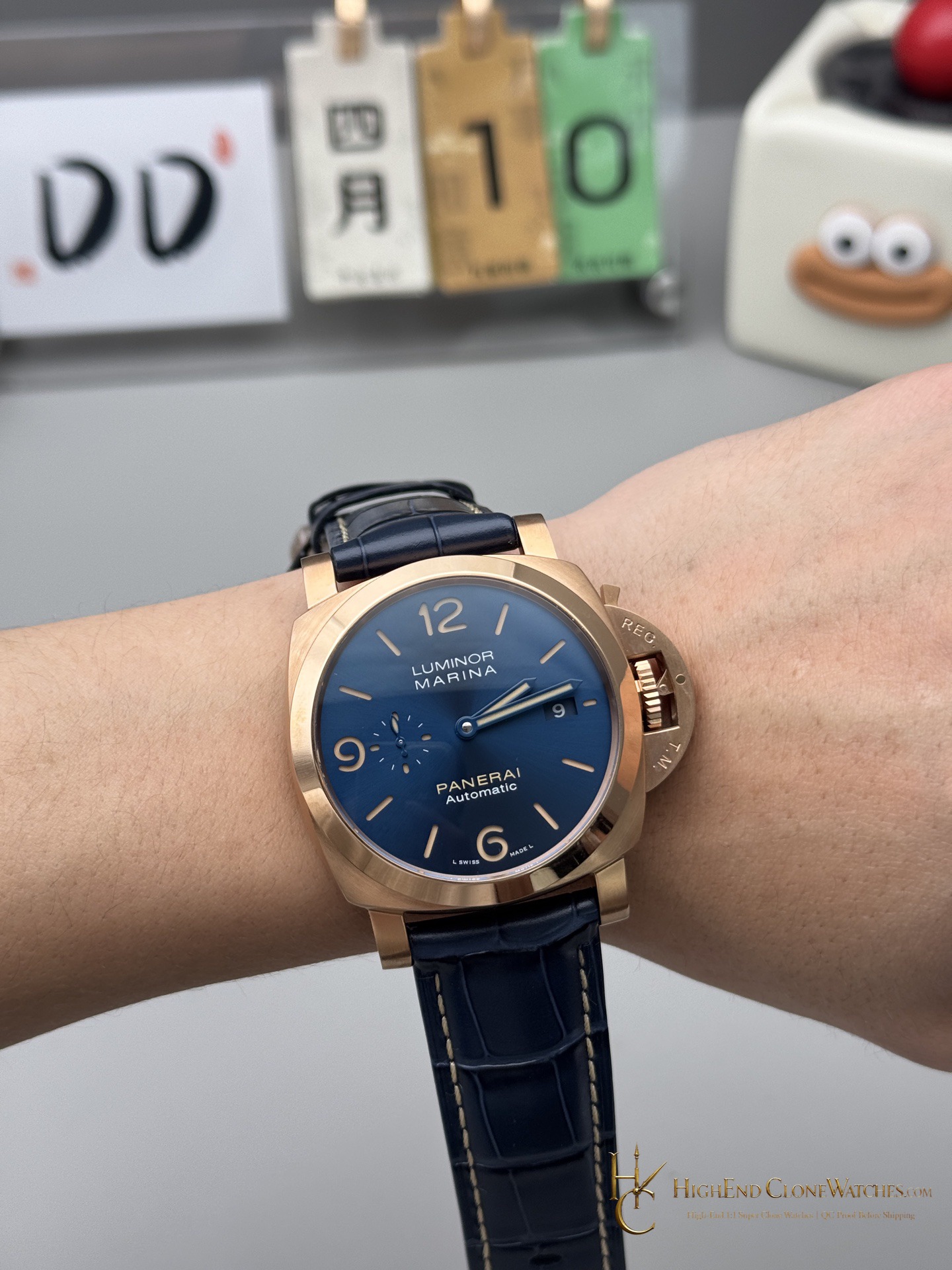 Panerai 18K Rose Gold Blue Dial Luminor Marina Goldtech PAM1114 product view super clone watch