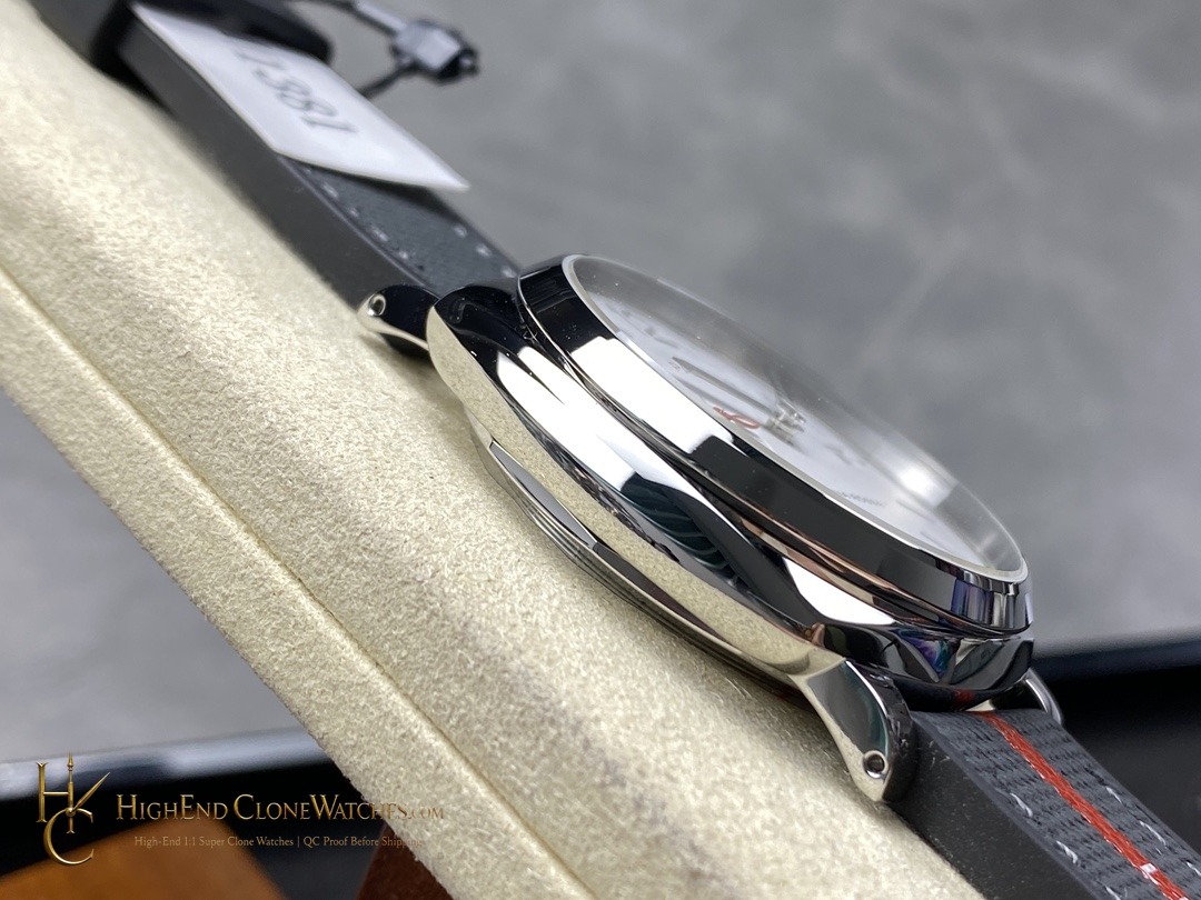 Panerai Luminor Due Luna Rossa PAM01381 White Dial 42mm product view super clone watch
