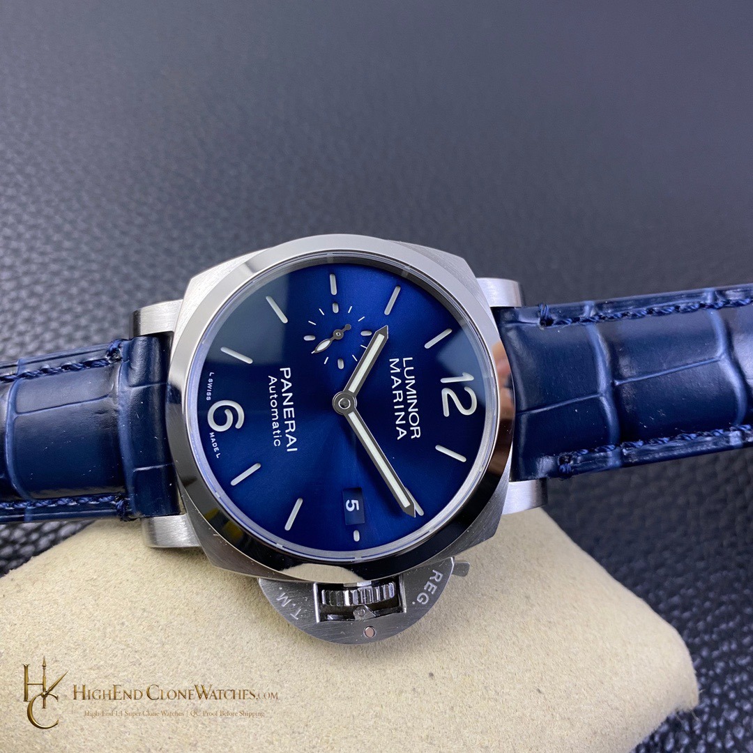 Panerai Luminor Marina 1950 3 Days Automatic PAM01393 Blue Dial 42mm product view super clone watch