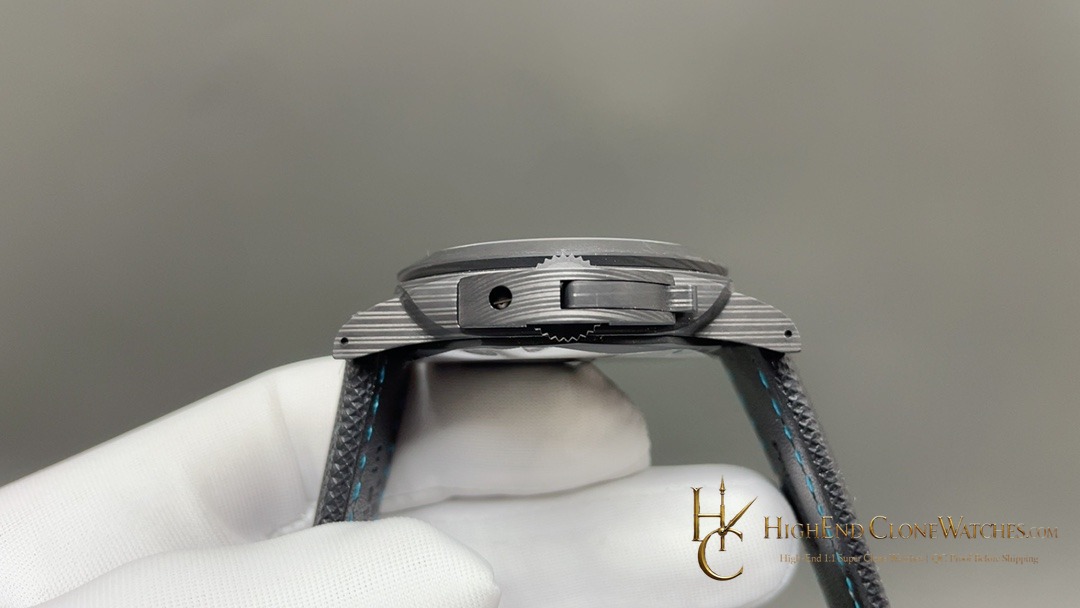 Panerai Luminor Marina Carbotech PAM01661 44mm product view super clone watch