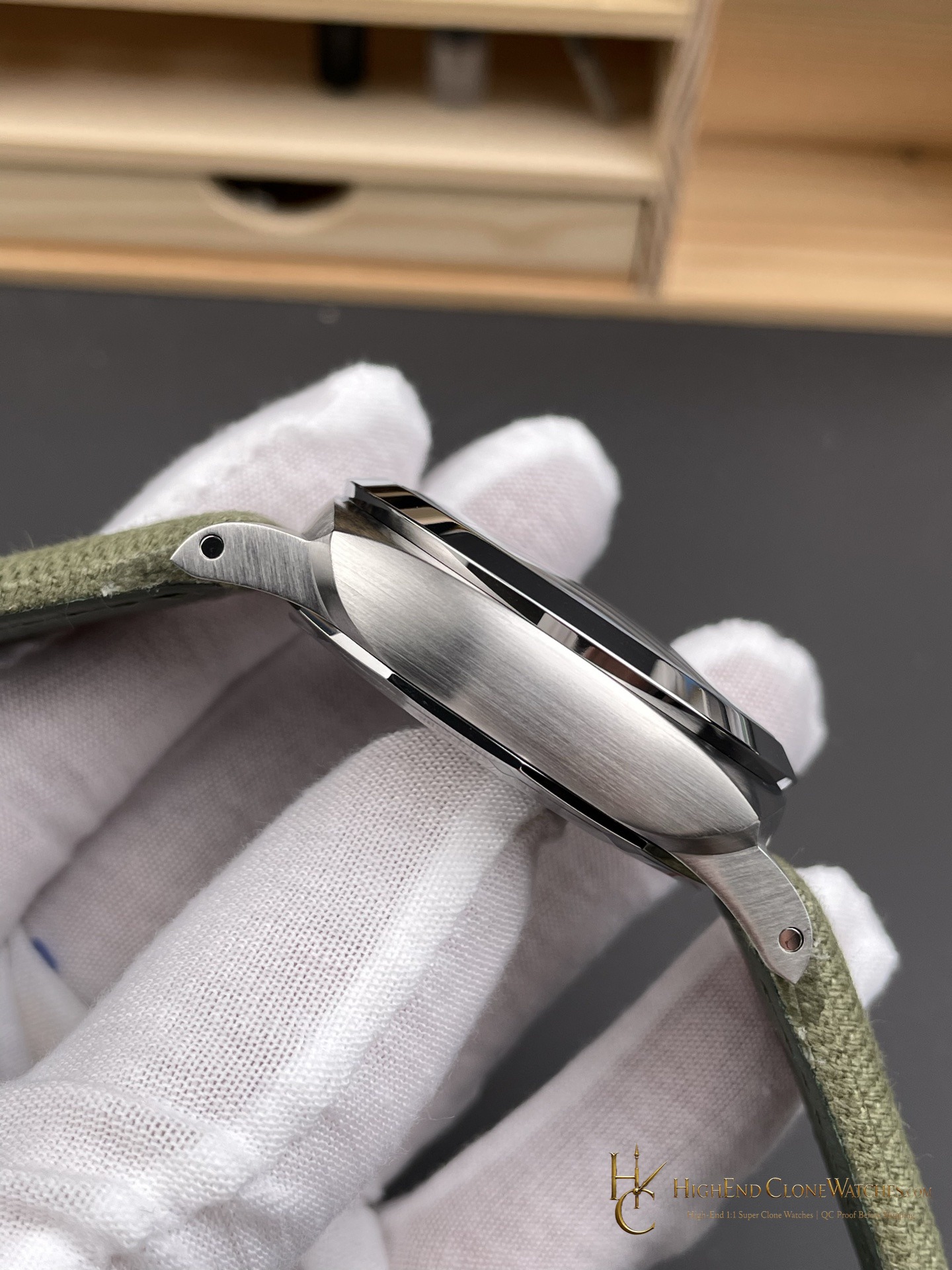 Panerai Luminor Marina Verde Smeraldo PAM01356 44mm product view super clone watch