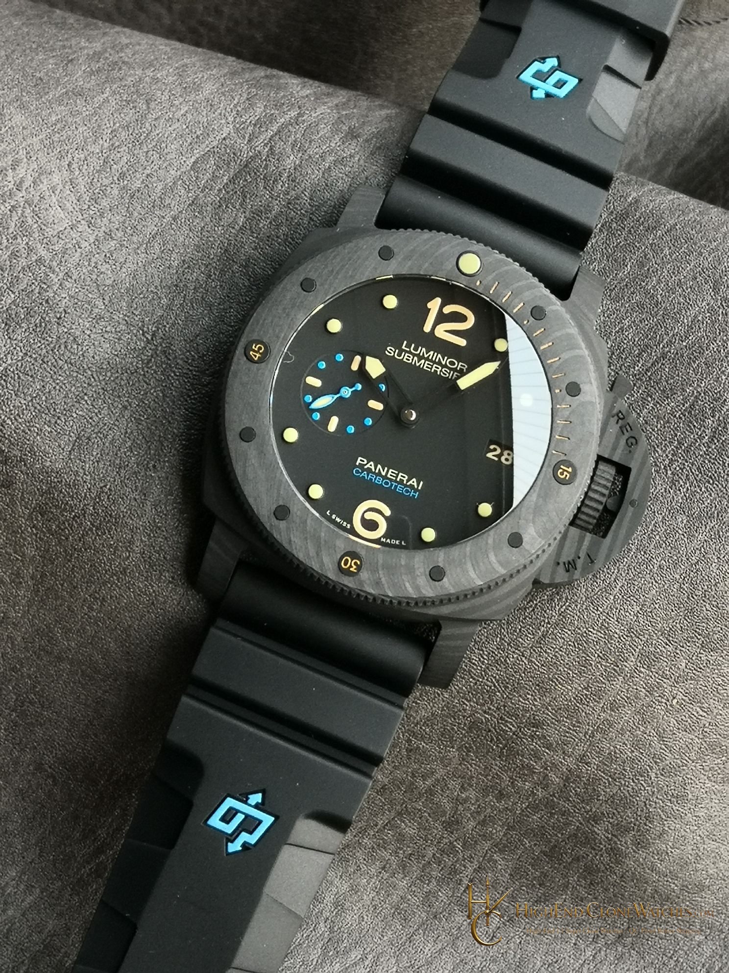 Panerai Luminor Submersible 1950 PAM00616 47mm product view super clone watch