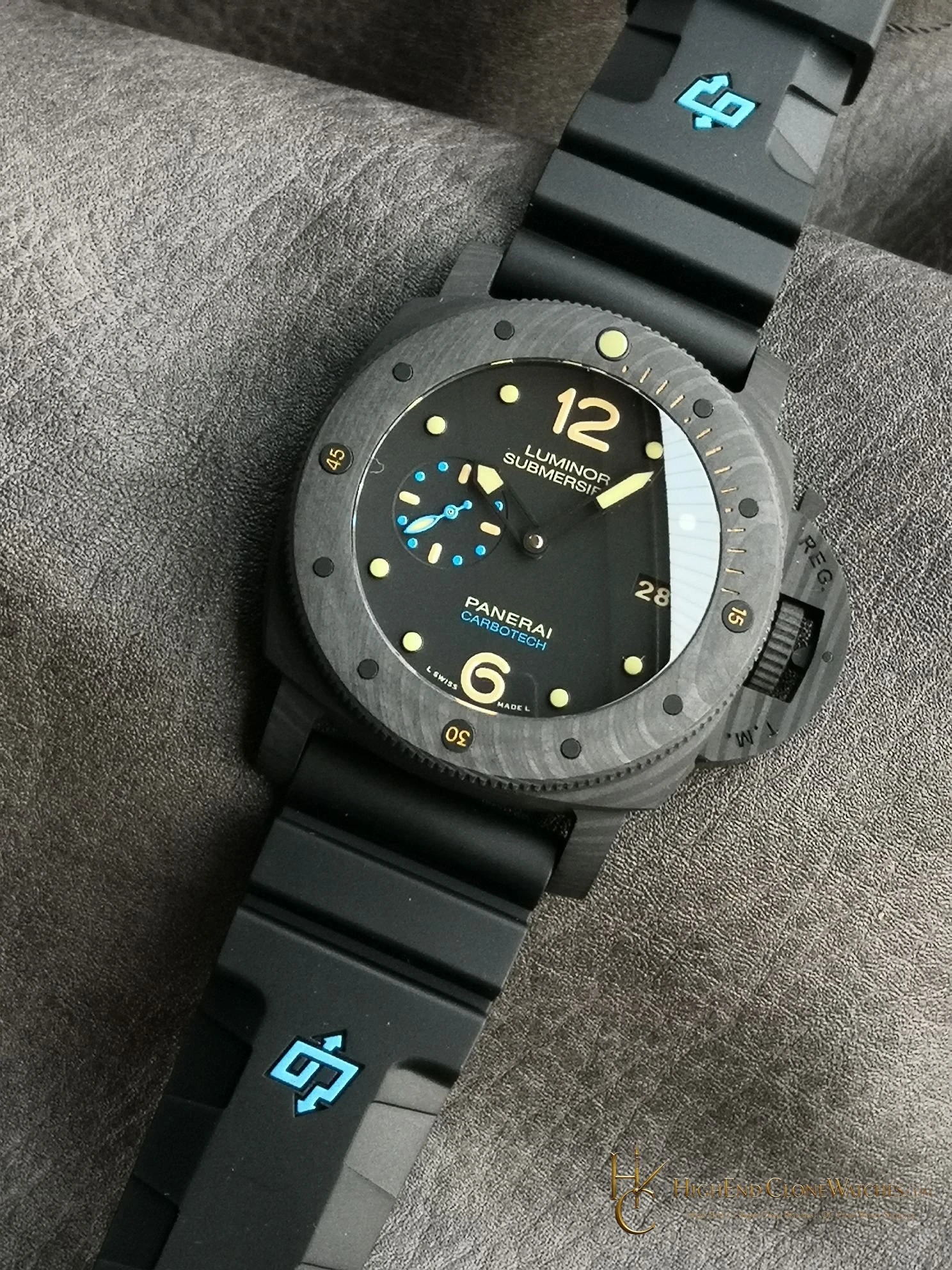 Panerai Luminor Submersible 1950 PAM00616 47mm product view super clone watch - product view 1