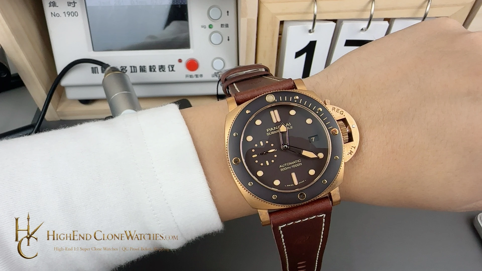 Panerai Submersible Bronzo PAM00968 Brown Dial product view super clone watch - product view 6
