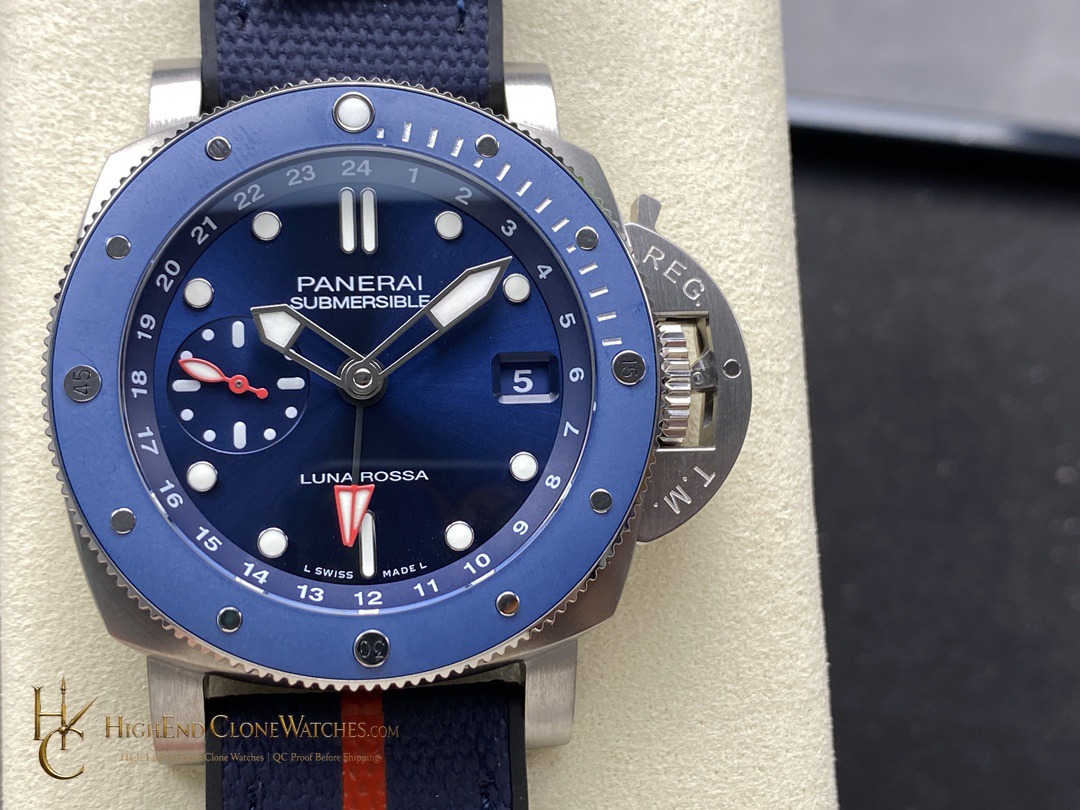 Panerai Submersible GMT Luna Rossa Titanio PAM01507 42mm product view super clone watch