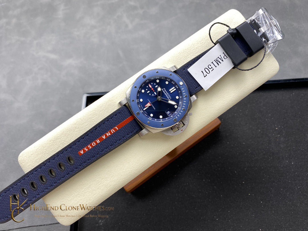 Panerai Submersible GMT Luna Rossa Titanio PAM01507 42mm product view super clone watch