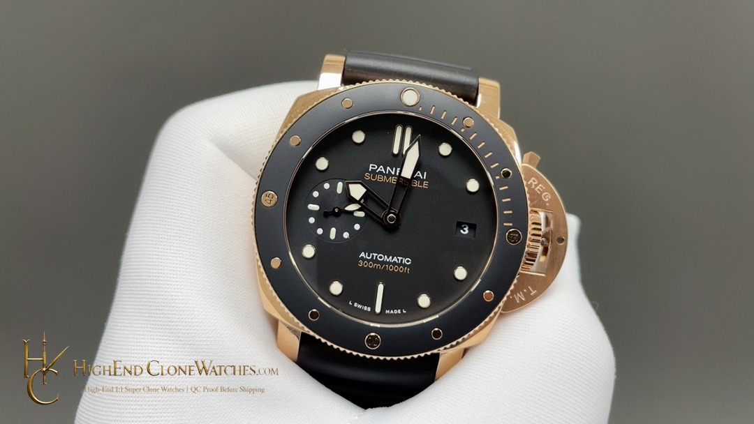 Panerai Submersible Goldtech PAM02164 Black Dial product view super clone watch