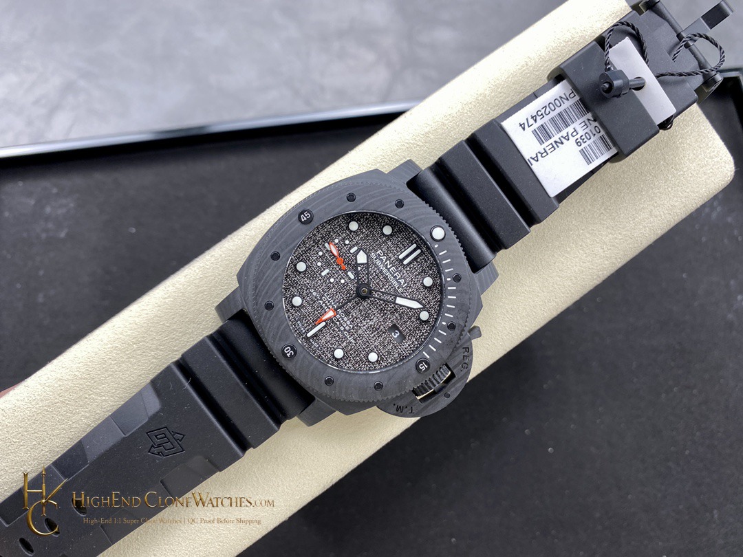 Panerai Submersible Luna Rossa Carbotech GMT America's Cup PAM01039 product view super clone watch
