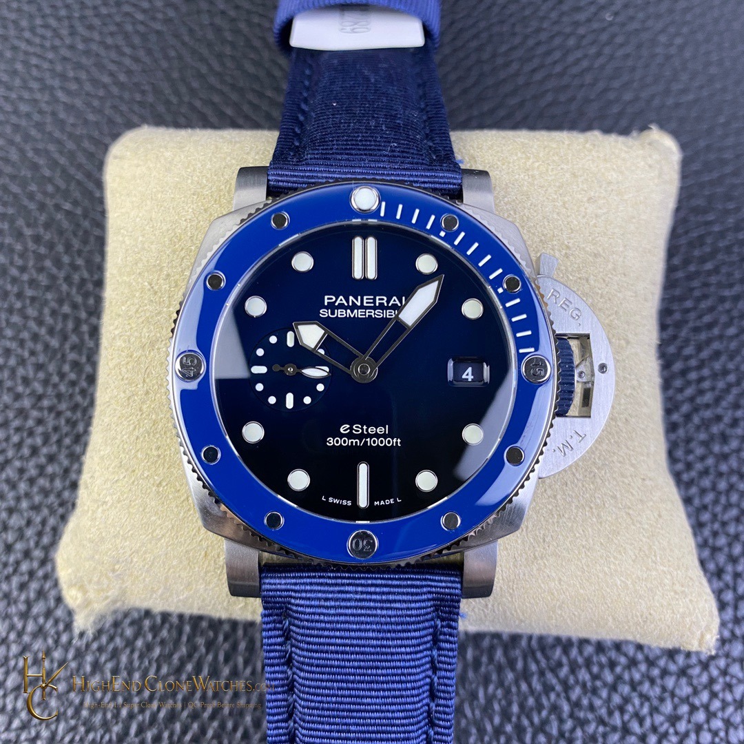 Panerai Submersible QuarantaQuattro Blu Profondo PAM01289 product view super clone watch