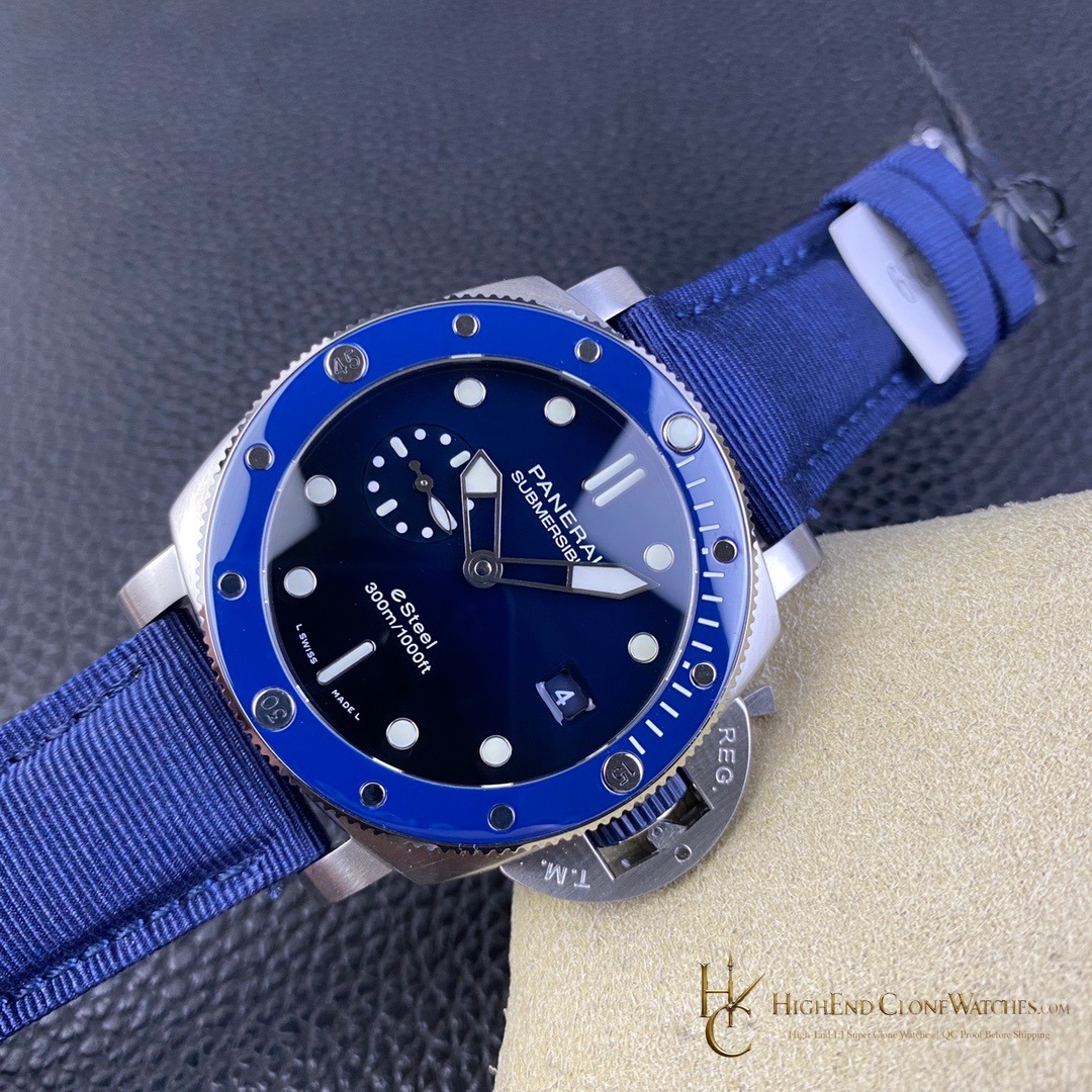 Panerai Submersible QuarantaQuattro Blu Profondo PAM01289 product view super clone watch