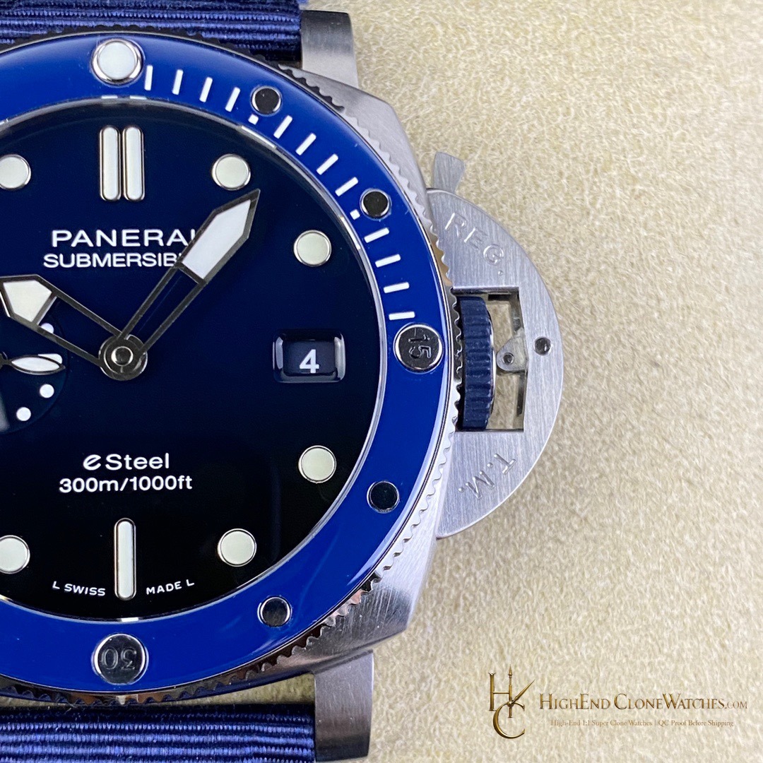 Panerai Submersible QuarantaQuattro Blu Profondo PAM01289 product view super clone watch