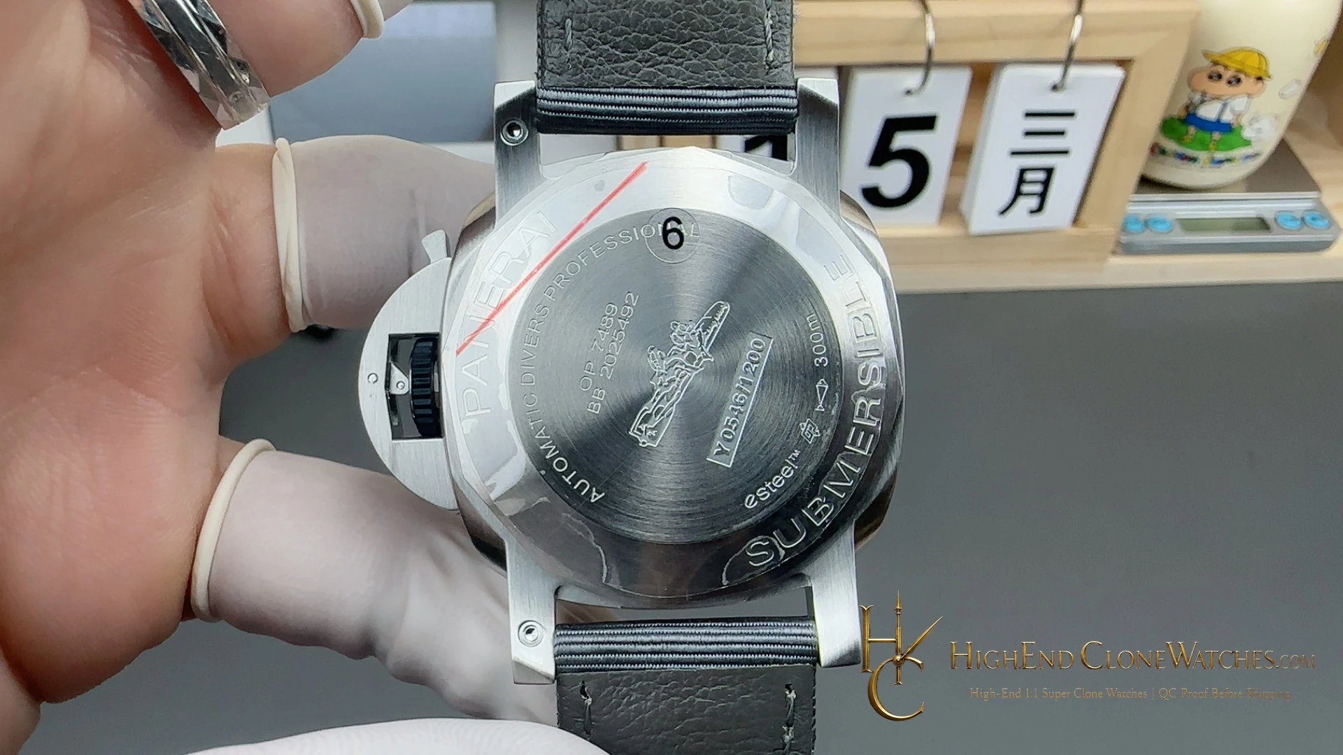 Panerai Submersible QuarantaQuattro Grigio Roccia PAM01288 product view super clone watch - product view 3