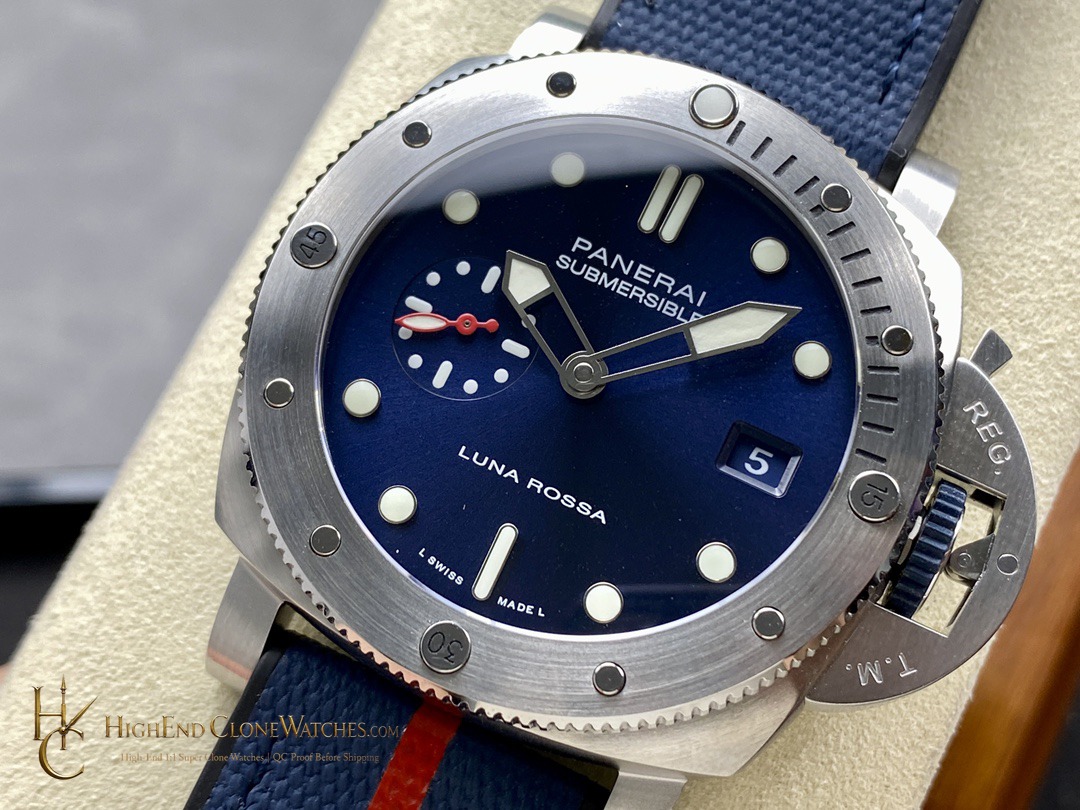 Panerai Submersible QuarantaQuattro Luna Rossa PAM01391 44mm product view super clone watch