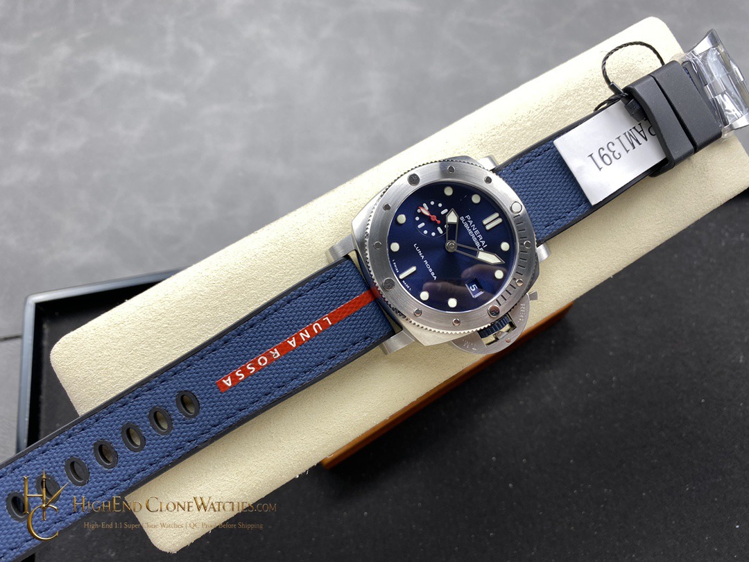 Panerai Submersible QuarantaQuattro Luna Rossa PAM01391 44mm product view super clone watch
