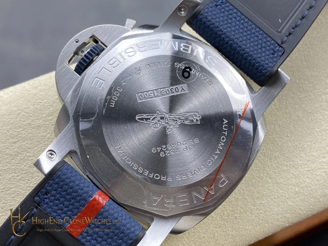 Panerai Submersible QuarantaQuattro Luna Rossa PAM01391 44mm product view super clone watch - product view 7