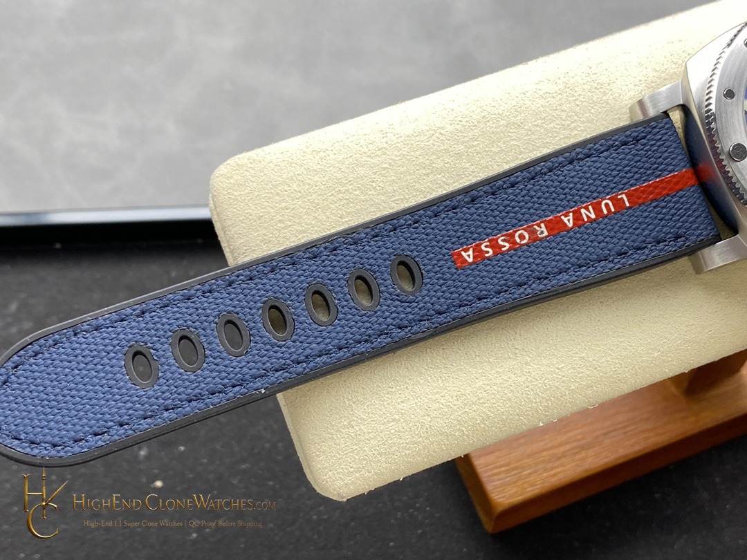 Panerai Submersible QuarantaQuattro Luna Rossa PAM01391 44mm product view super clone watch