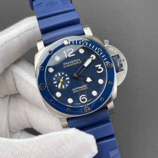 Panerai Submersible QuarantaQuattro Mike Horn PAM01676 44mm product view super clone watch