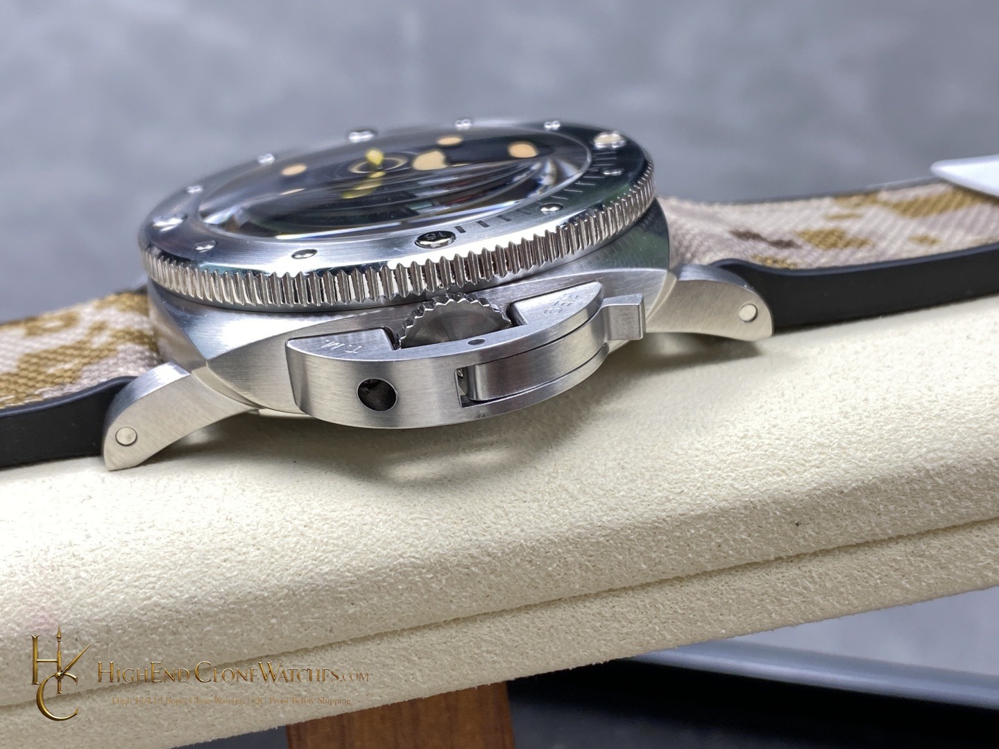 Panerai Submersible QuarantaQuattro Navy SEALs 44mm PAM01518 product view super clone watch