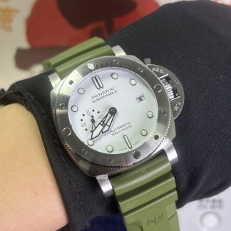 Panerai Submersible QuarantaQuattro PAM01226 product view super clone watch