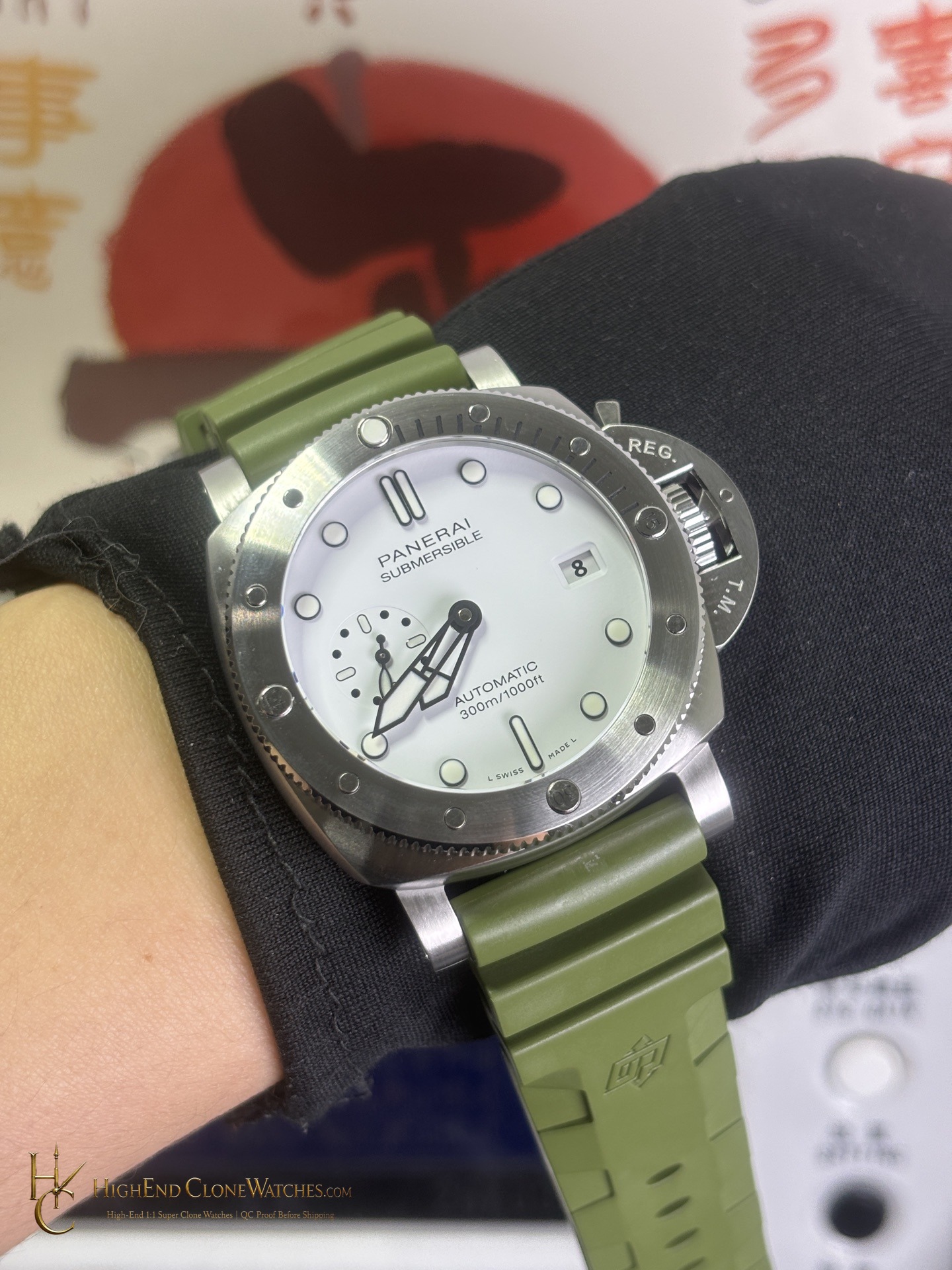 Panerai Submersible QuarantaQuattro PAM01226 product view super clone watch