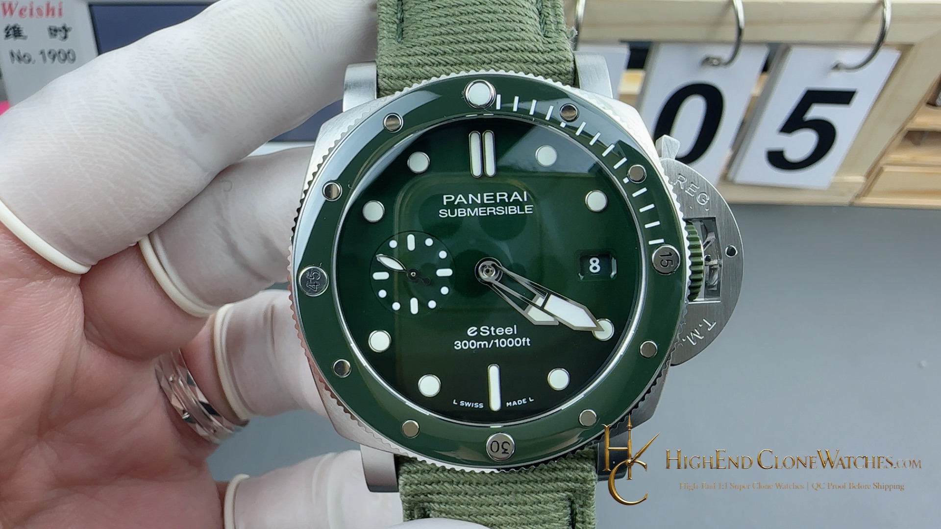 Panerai Submersible QuarantaQuattro Verde Smeraldo PAM01287 New version product view super clone watch