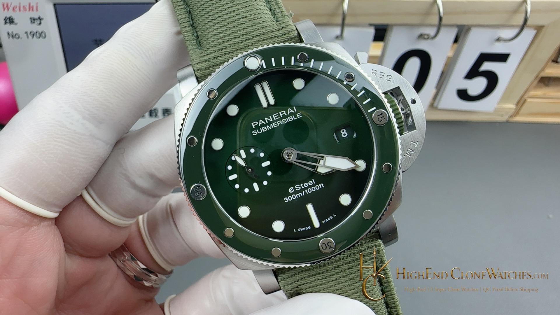 Panerai Submersible QuarantaQuattro Verde Smeraldo PAM01287 New version product view super clone watch