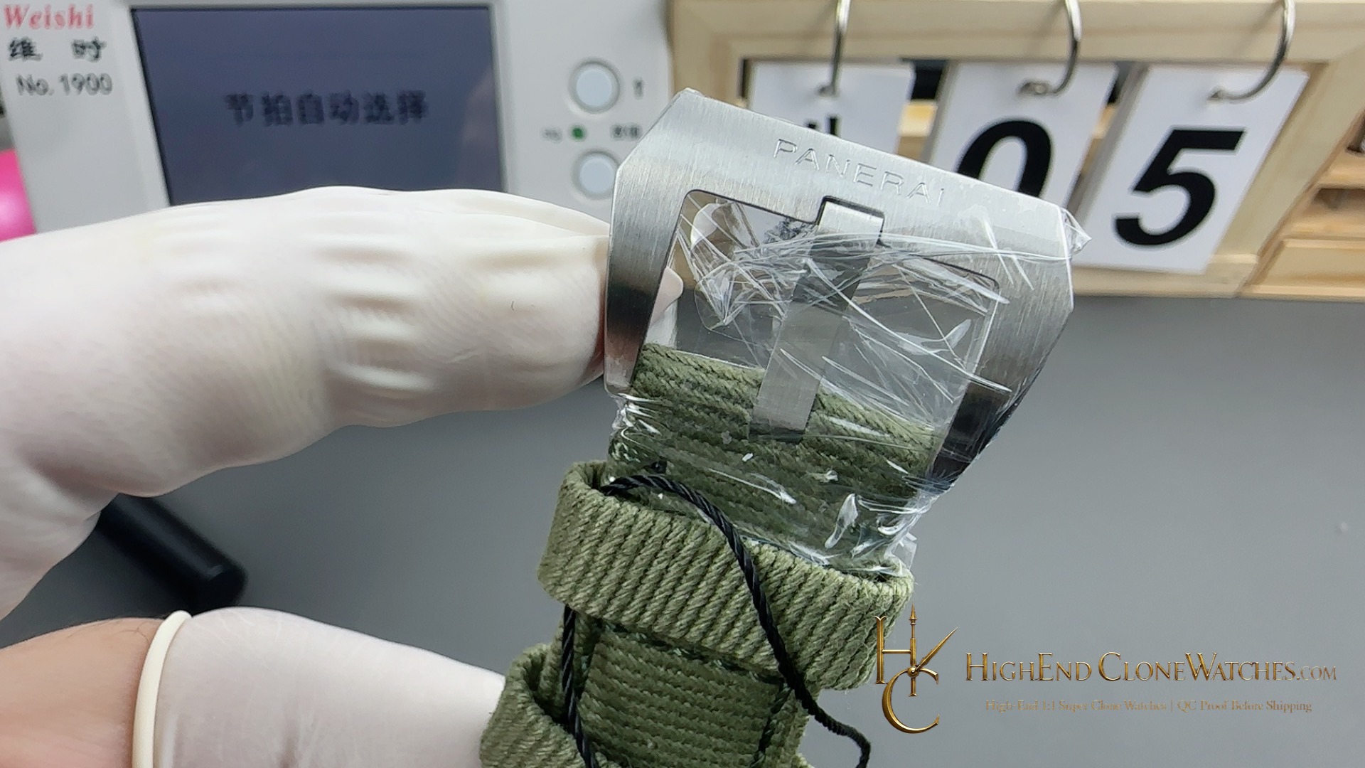 Panerai Submersible QuarantaQuattro Verde Smeraldo PAM01287 New version product view super clone watch