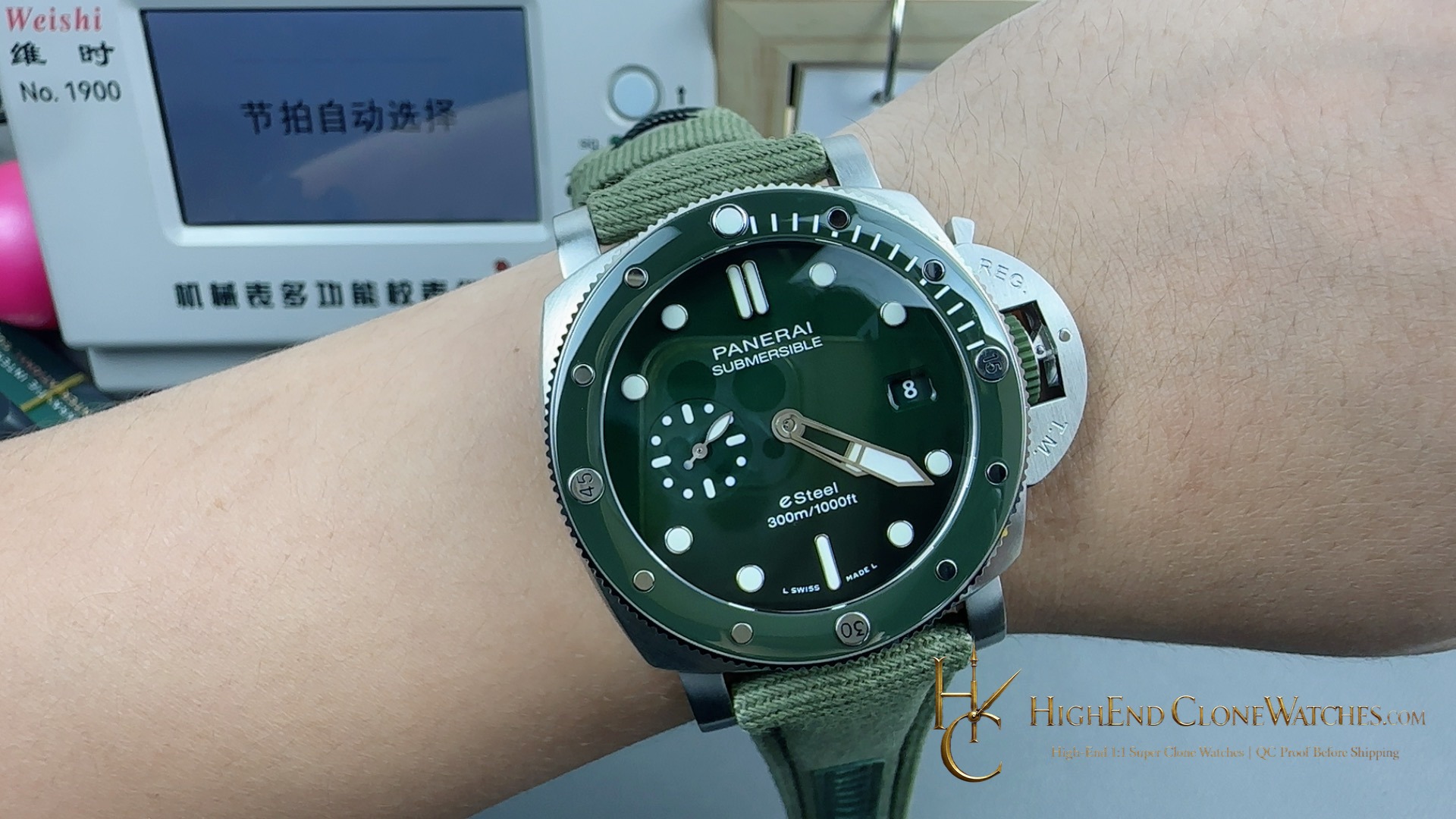 Panerai Submersible QuarantaQuattro Verde Smeraldo PAM01287 New version product view super clone watch