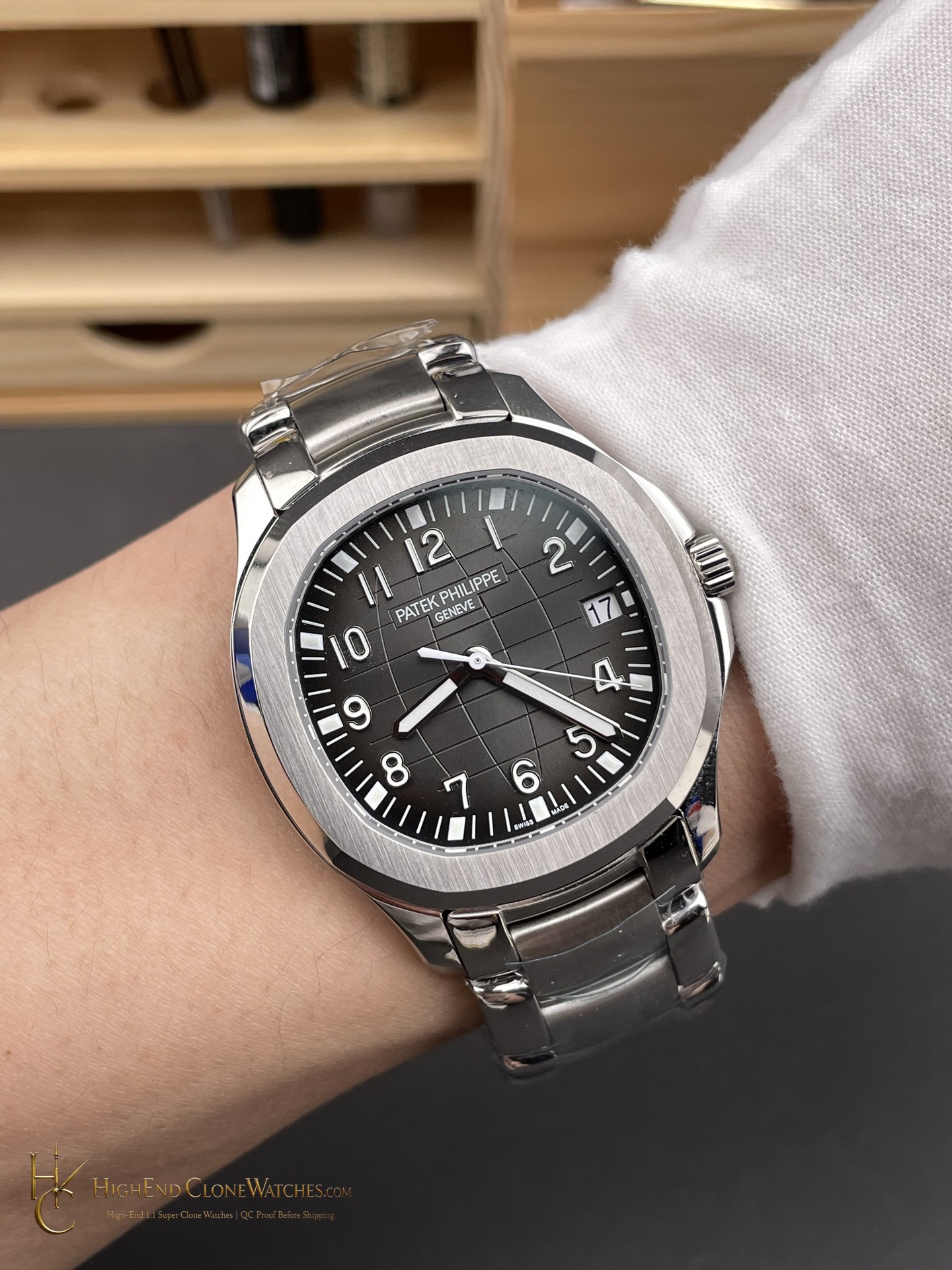 Patek Philippe Aquanaut 5167/1A-001 Black Dial 40mm product view super clone watch