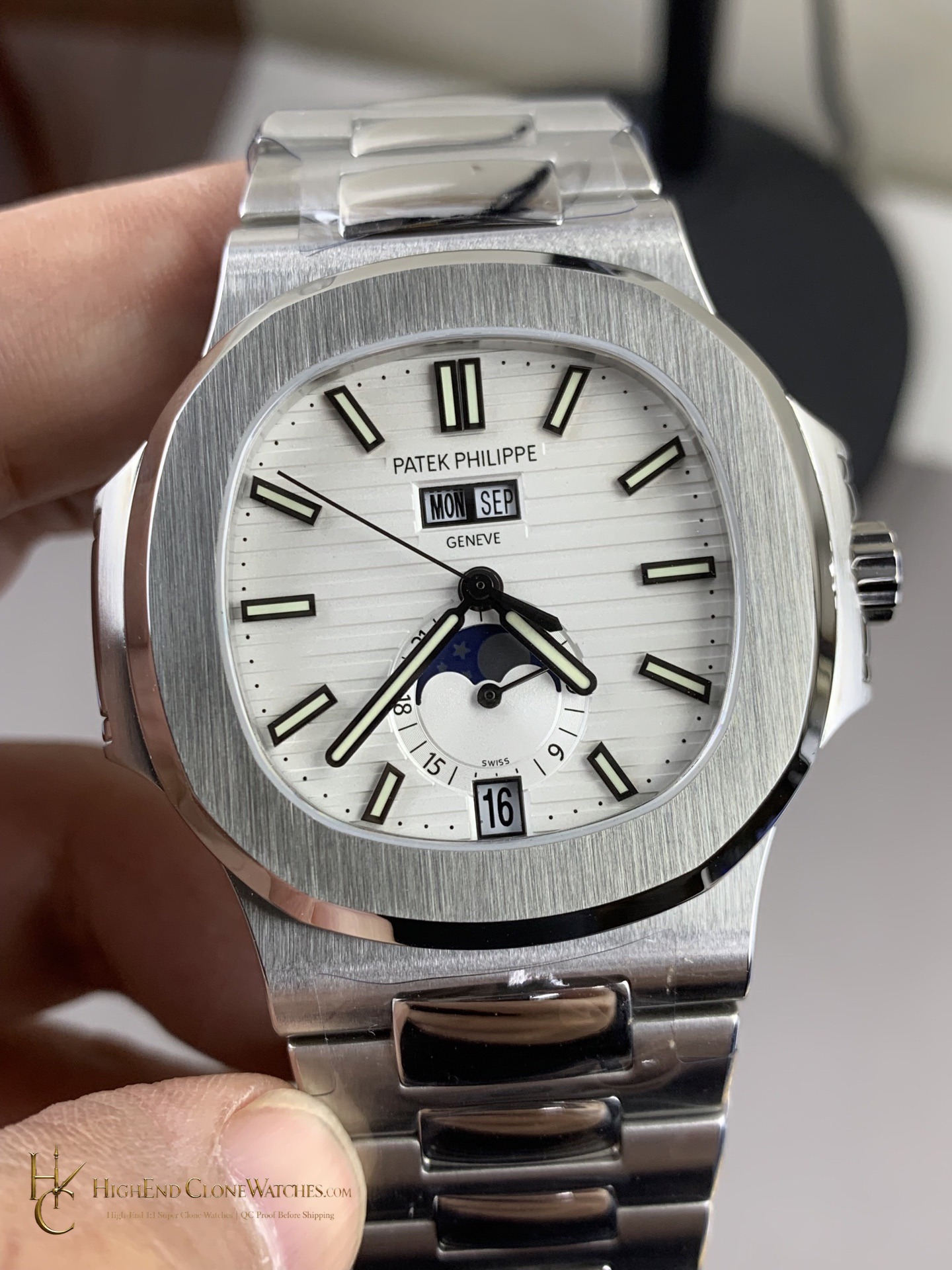 Patek Philippe Nautilus 5726 Annual Calendar White Dial product view super clone watch