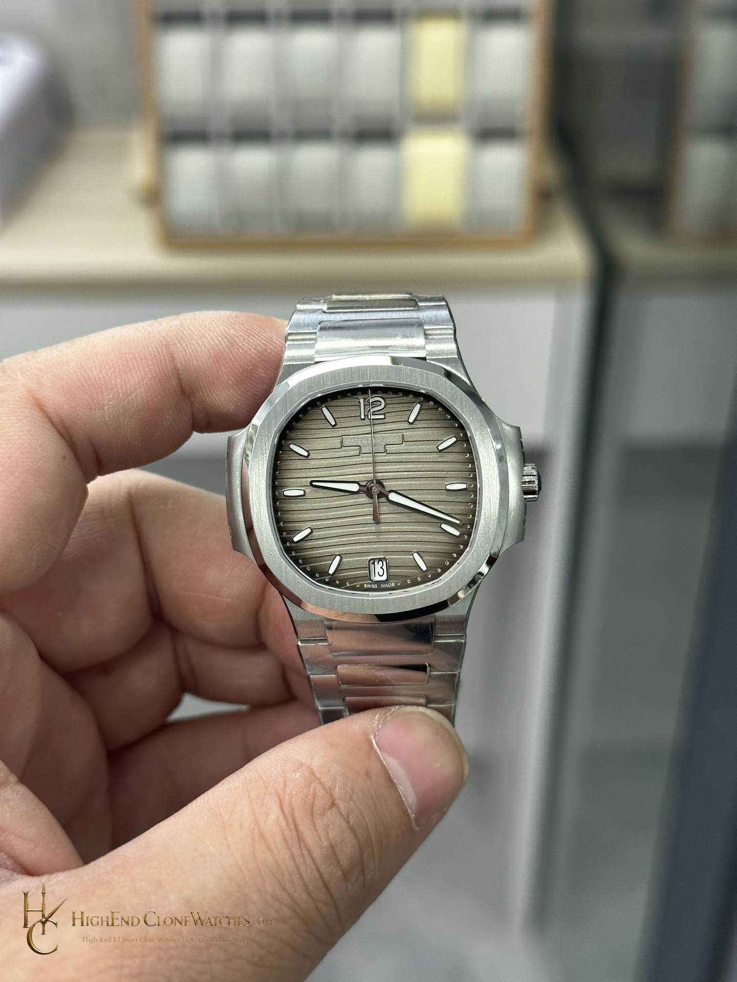 Patek Philippe Nautilus 7118/1A-011 35.2mm product view super clone watch