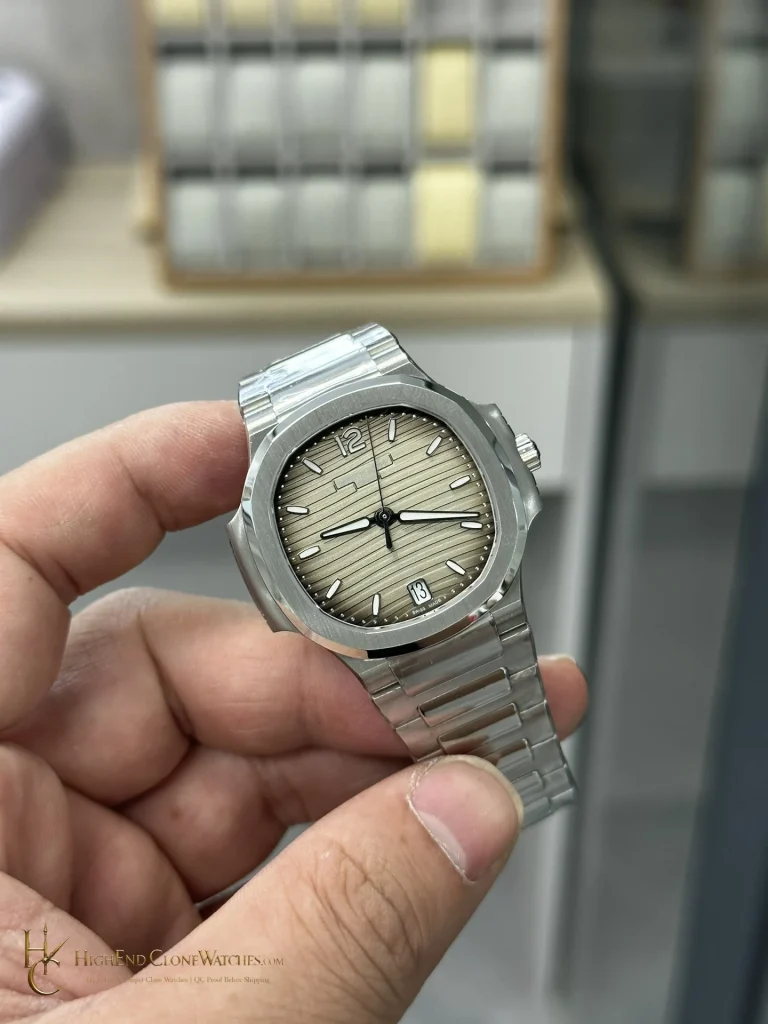 Patek Philippe Nautilus 7118/1A-011 35.2mm product view super clone watch