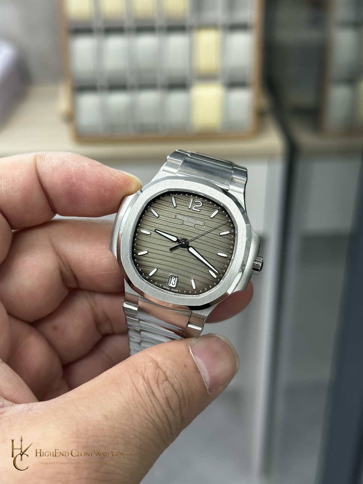 Patek Philippe Nautilus 7118/1A-011 35.2mm product view super clone watch