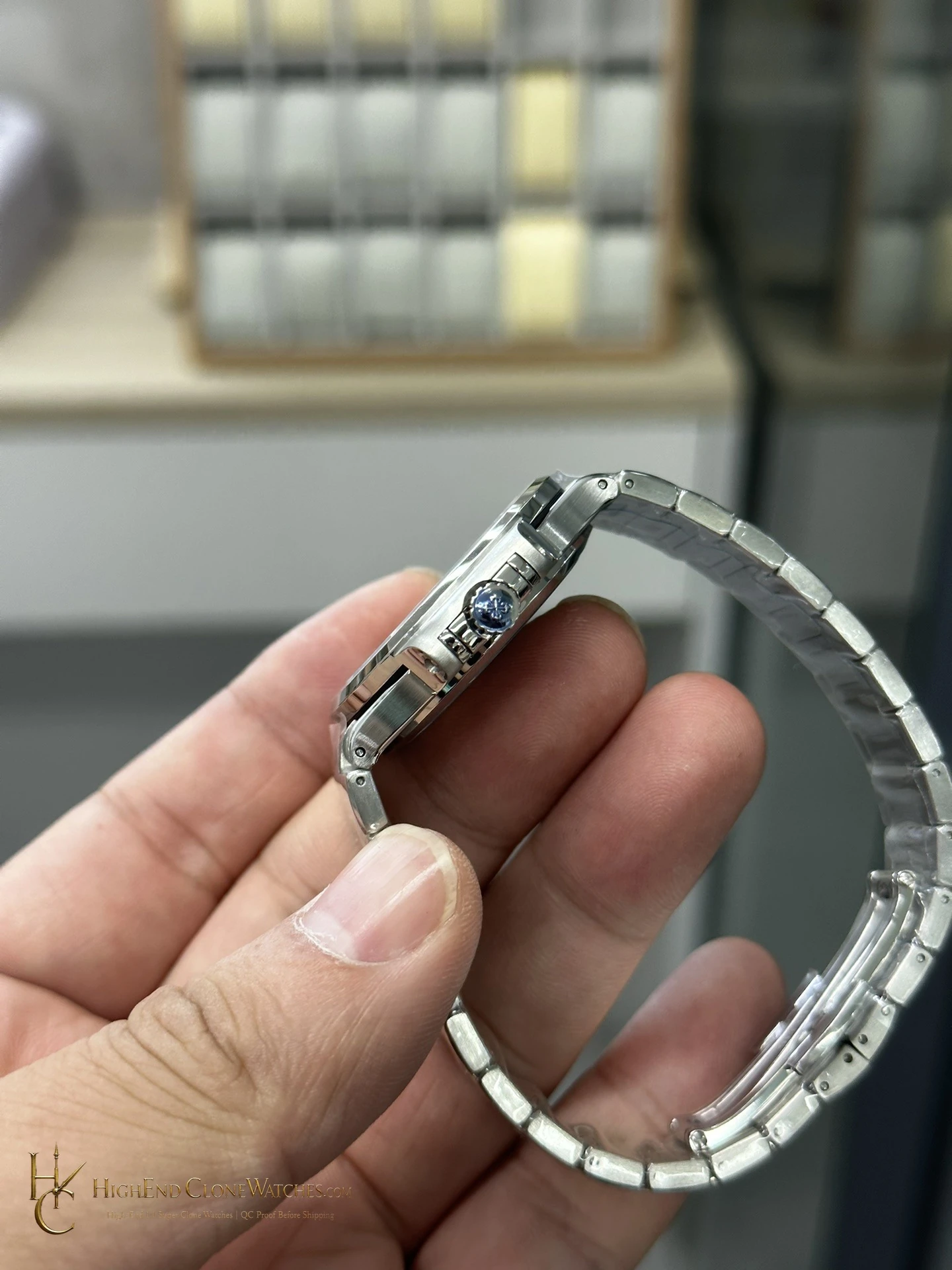 Patek Philippe Nautilus 7118/1A-011 35.2mm product view super clone watch - product view 4