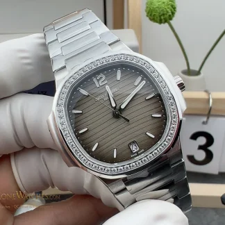 Patek Philippe Nautilus 7118 grey wave dial diamond bezel front view super clone watch