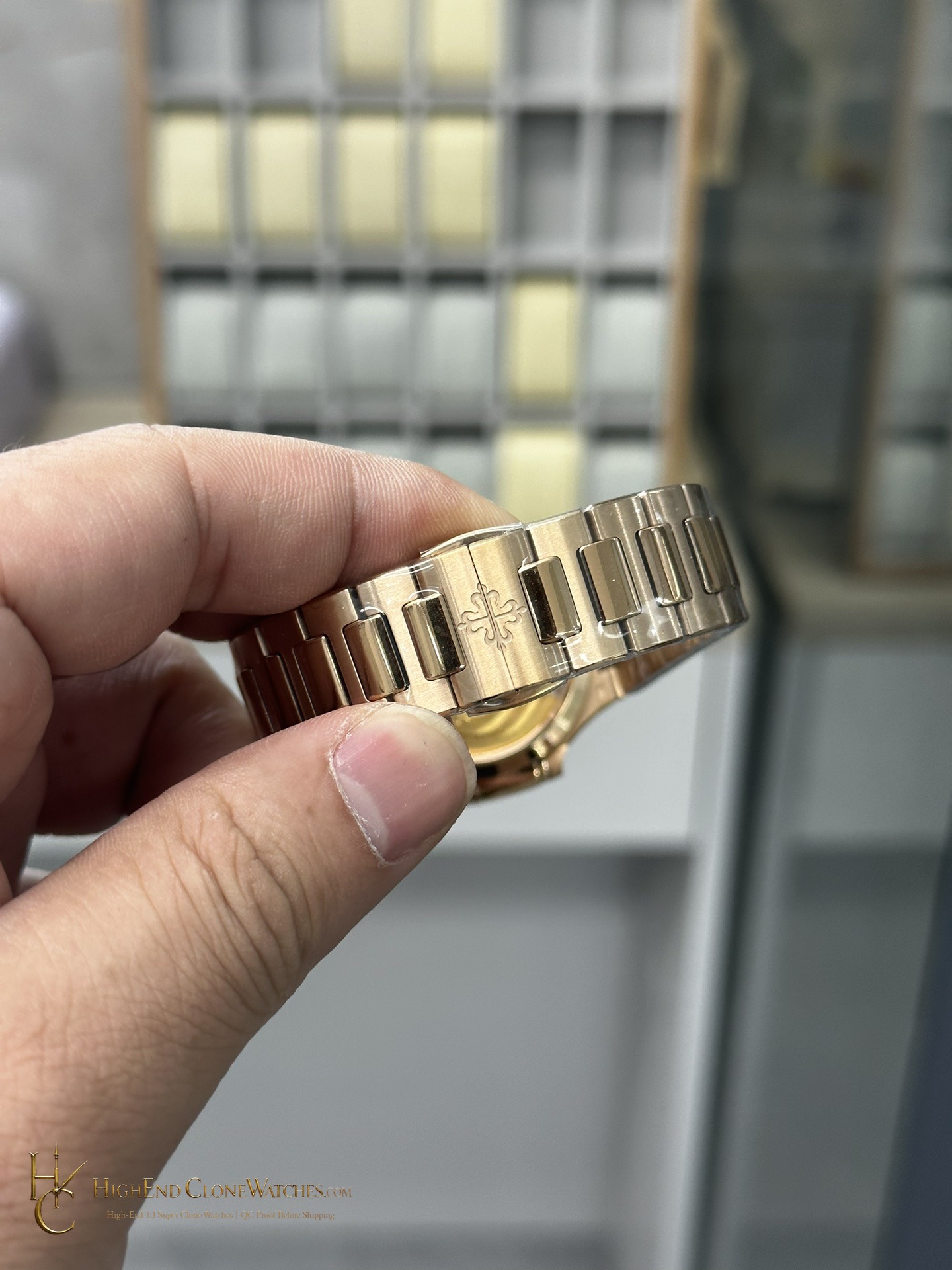 Patek Philippe Nautilus Rose Gold 7118/1R-001 35.2mm product view super clone watch