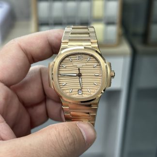 Patek Philippe Nautilus Rose Gold 7118/1R-010 35.2mm product view super clone watch