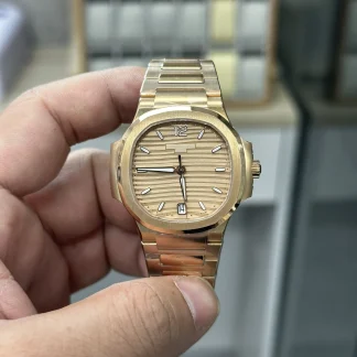Patek Philippe Nautilus Rose Gold 7118/1R-010 35.2mm product view super clone watch