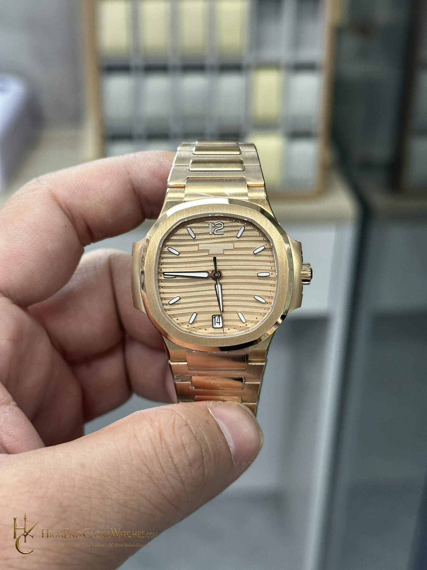 Patek Philippe Nautilus Rose Gold 7118/1R-010 35.2mm product view super clone watch