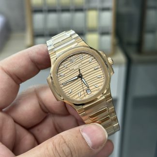 Patek Philippe Nautilus Rose Gold 7118/1R-010 35.2mm product view super clone watch