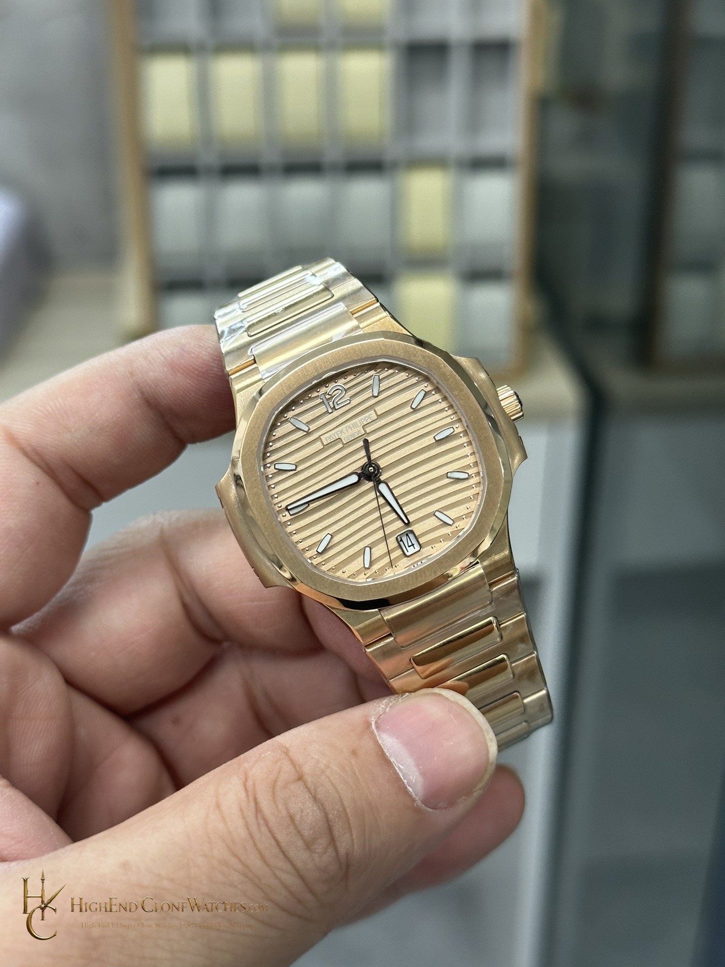 Patek Philippe Nautilus Rose Gold 7118/1R-010 35.2mm product view super clone watch