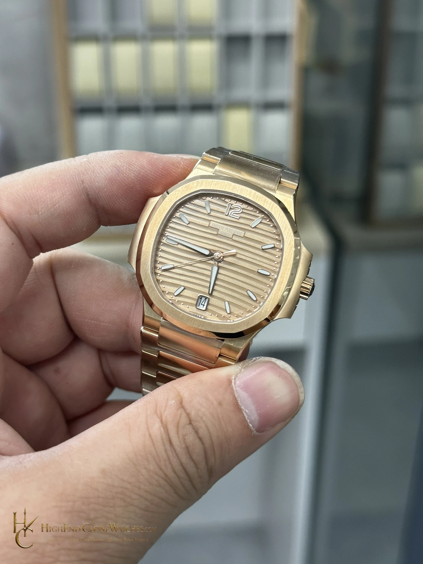 Patek Philippe Nautilus Rose Gold 7118/1R-010 35.2mm product view super clone watch - product view 3