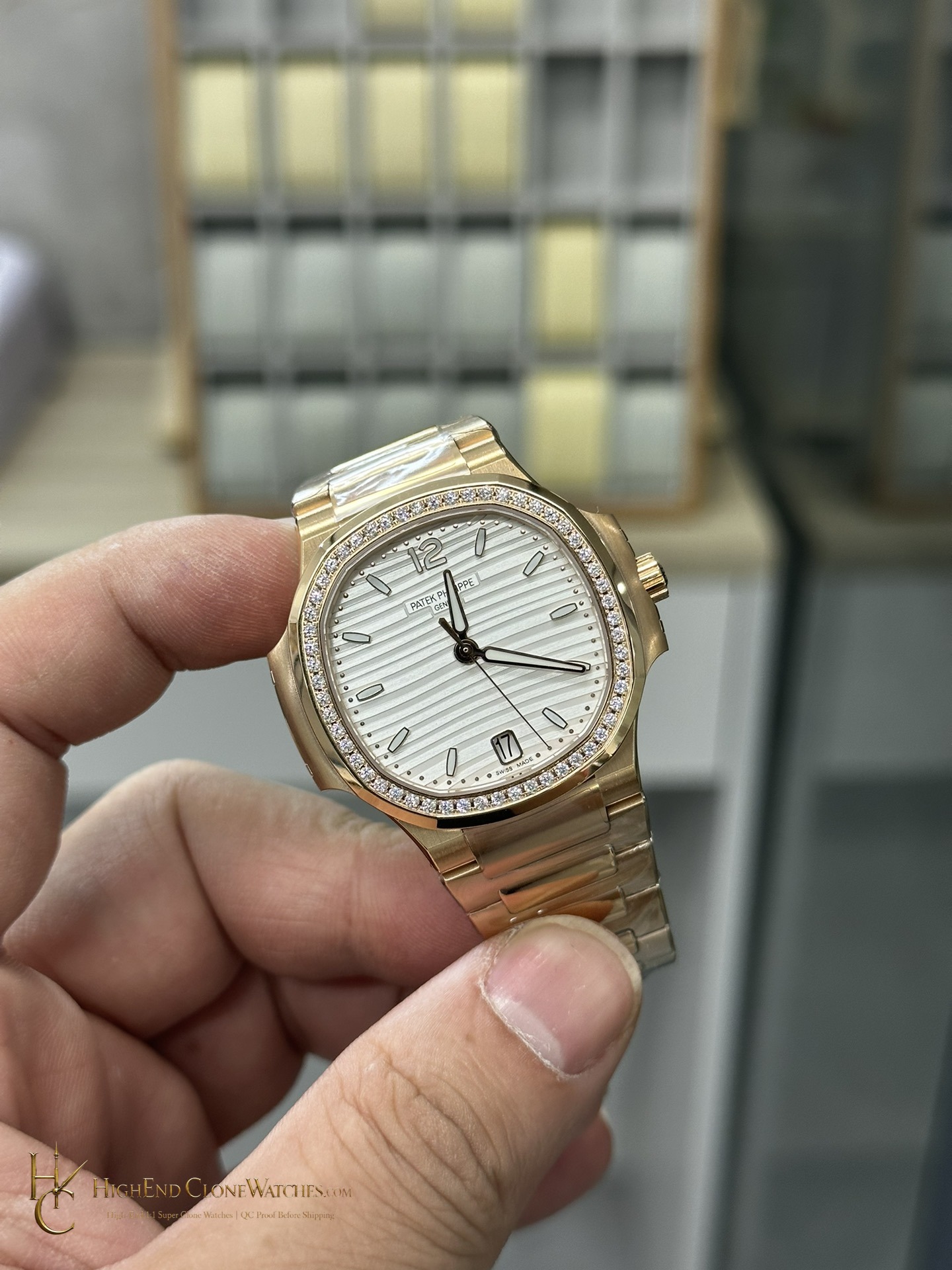 Patek Philippe Nautilus Rose Gold White Dial 7118/1200R-001 35.2mm product view super clone watch