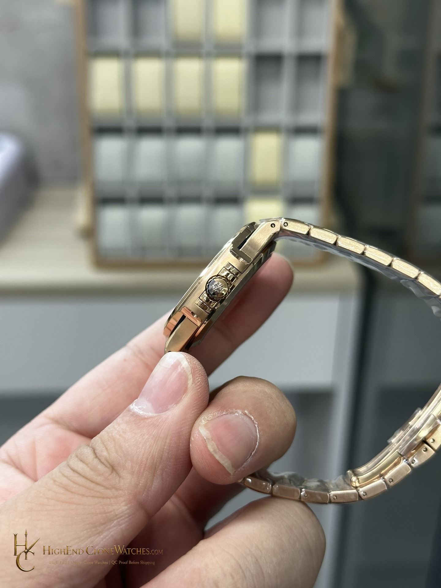 Patek Philippe Nautilus Rose Gold White Dial 7118/1200R-001 35.2mm product view super clone watch