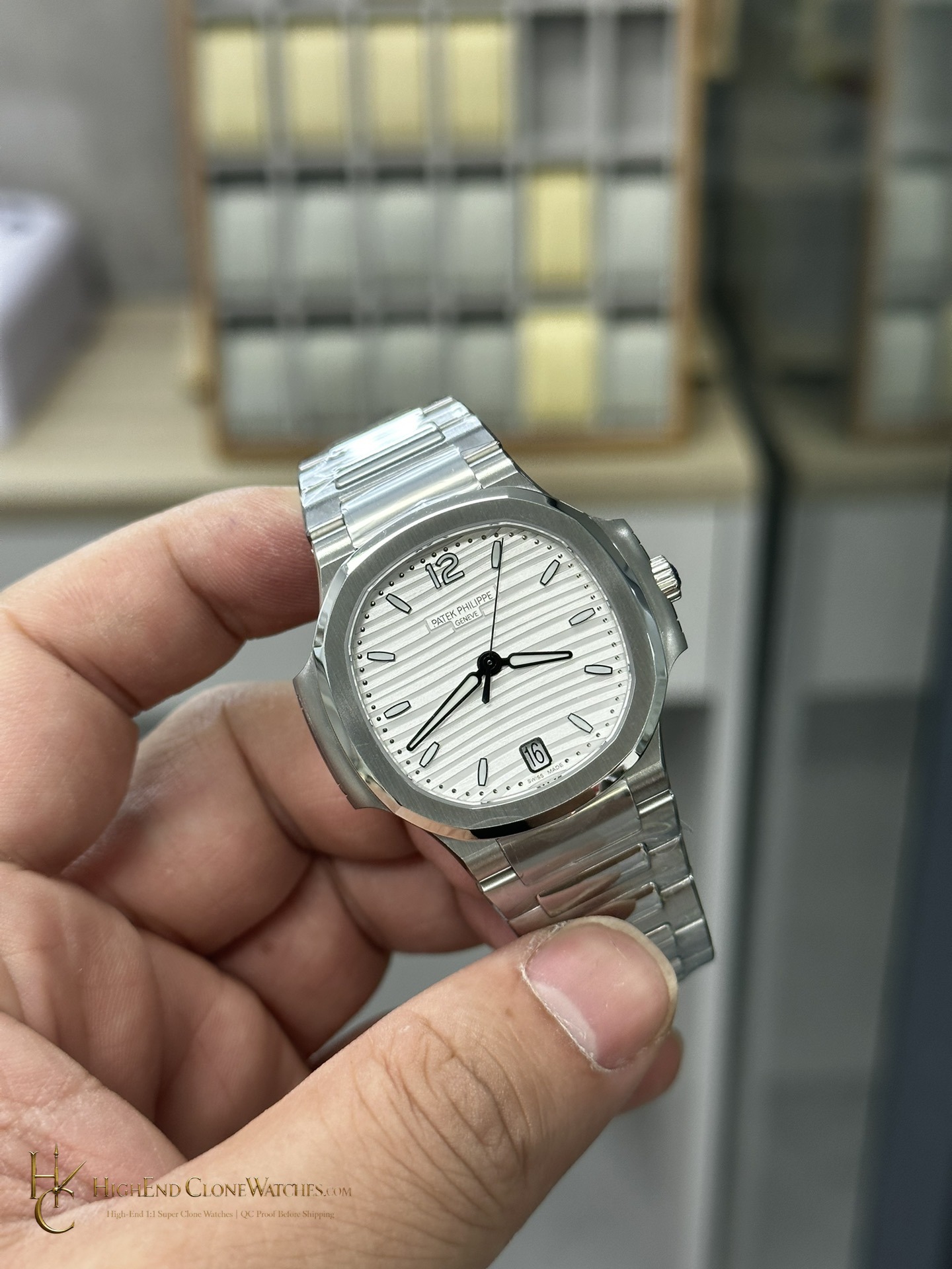 Patek Philippe Nautilus White Dial 7118/1A-010 35.2mm product view super clone watch