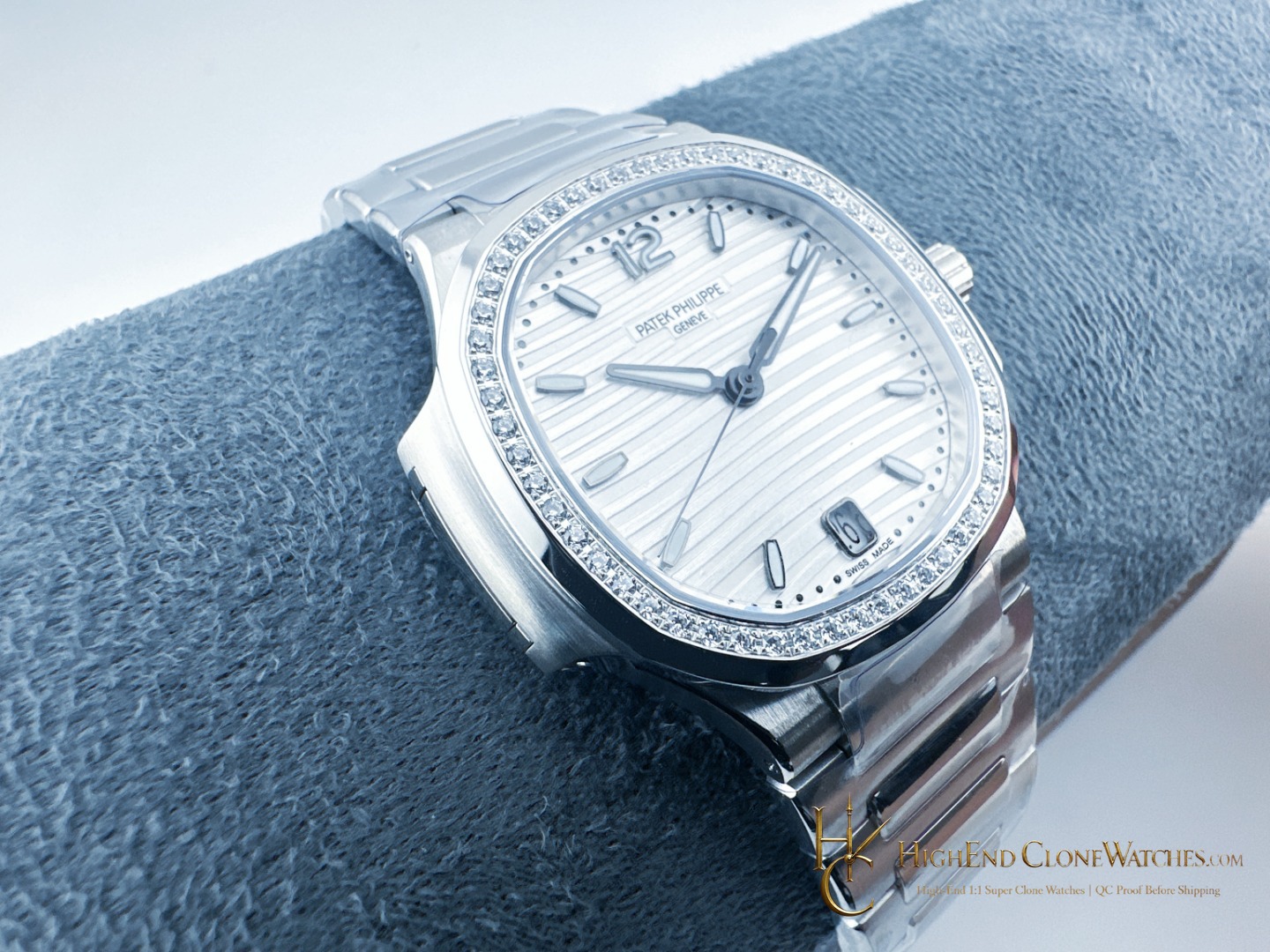 Patek Philippe Nautilus White Dial Diamond Frame 7118/1200A-010 35.2mm product view super clone watch