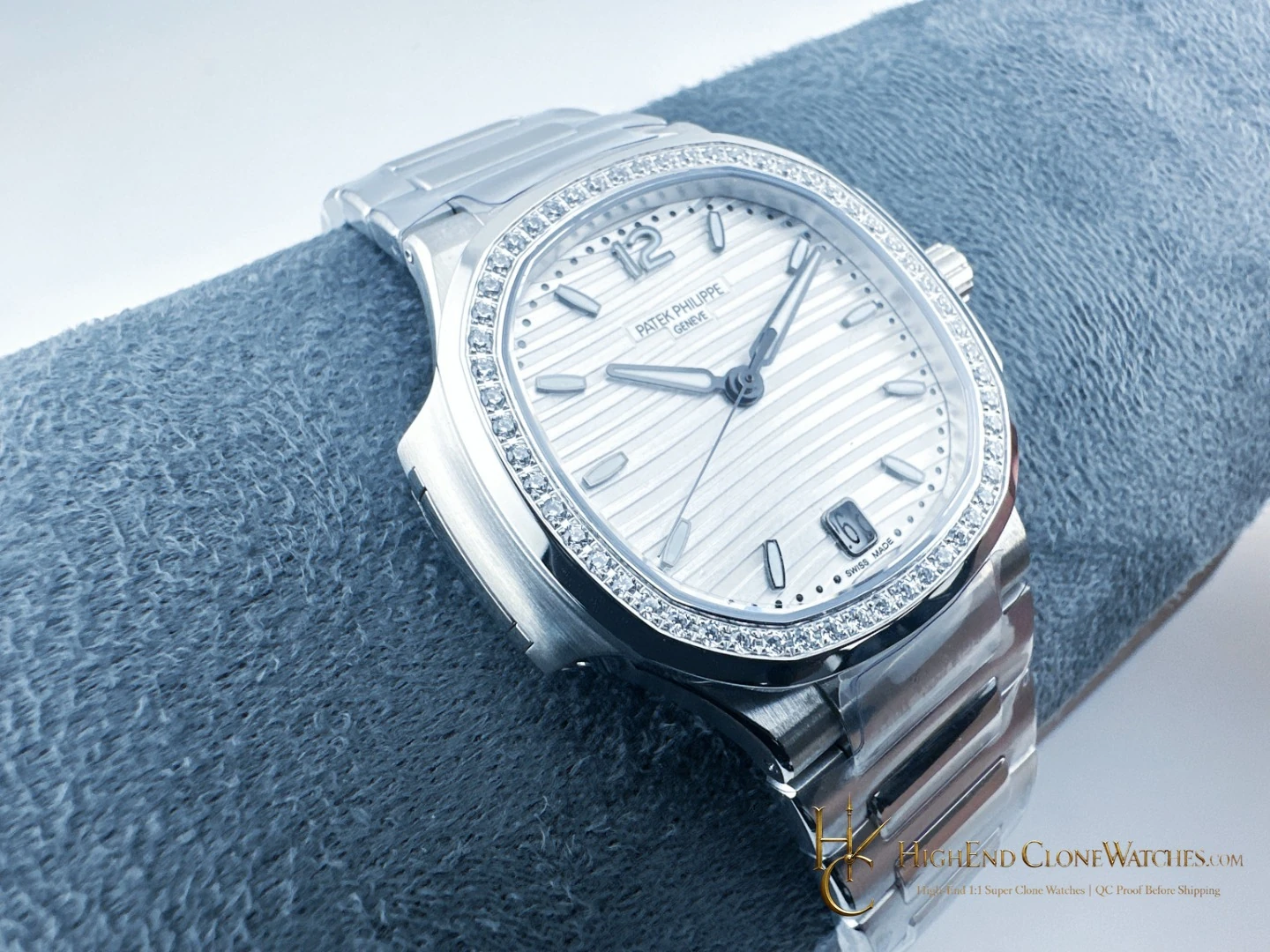 Patek Philippe Nautilus White Dial Diamond Frame 7118/1200A-010 35.2mm product view super clone watch - product view 6