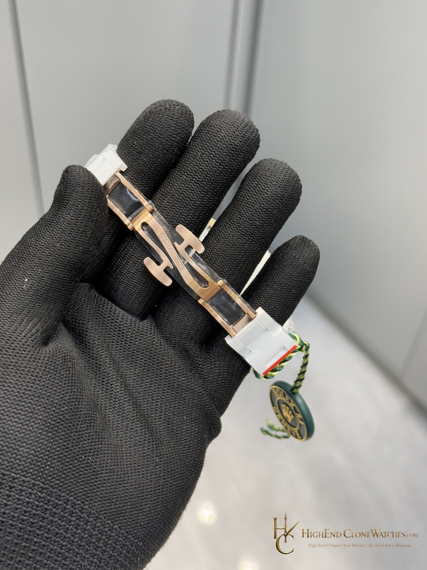 Rolex AET Daytona buckle or clasp detail super clone watch