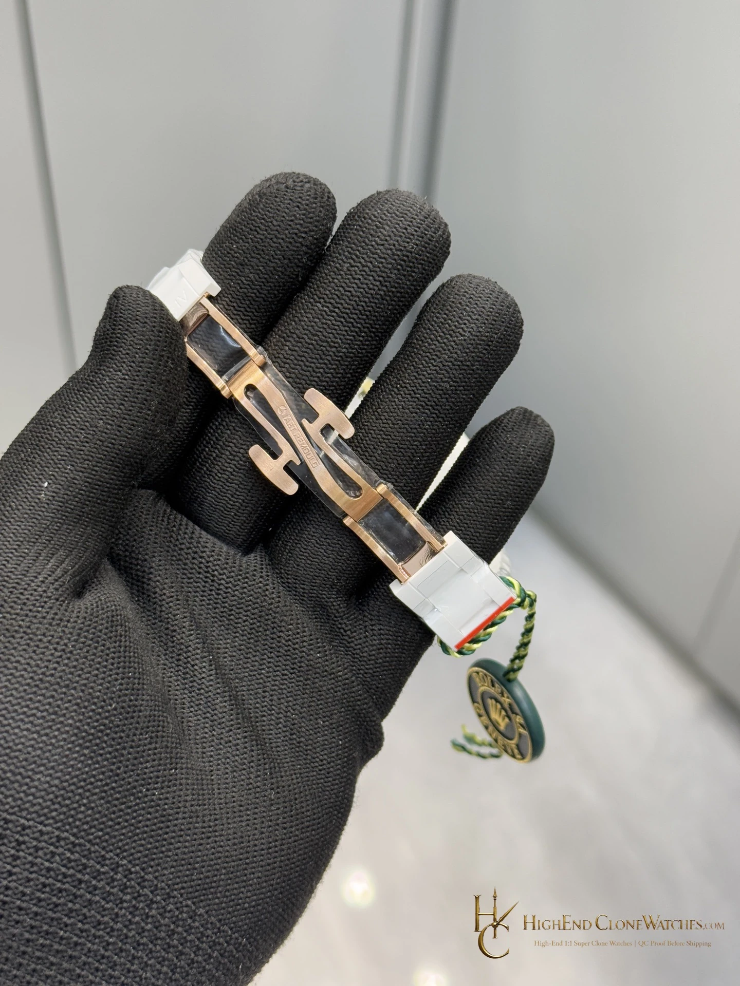 Rolex AET Daytona buckle or clasp detail super clone watch
